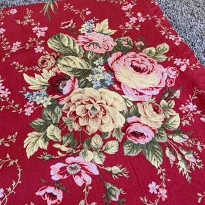 Waverly Red Floral Rectangle Tablecloth 103x67 Balled Bouquets Rose